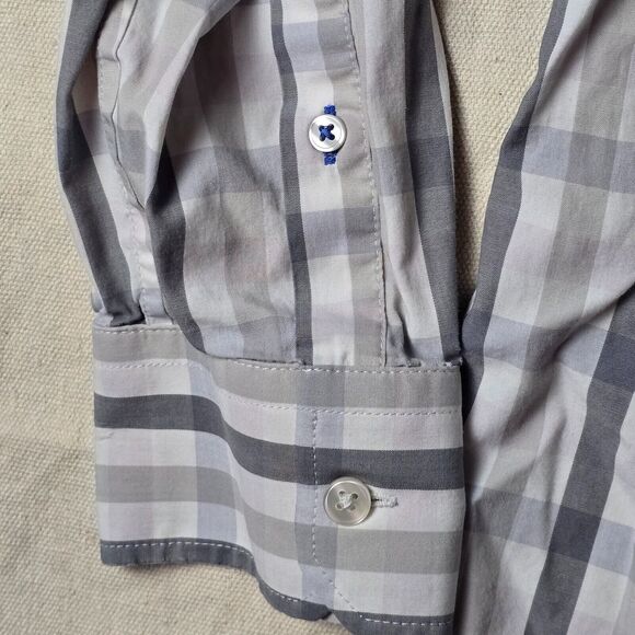 Gap Men’s Non-Iron Slim Fit Dress Shirt | Plaid Button-Up | Long Sleeve | Medium - Picture 12 of 16